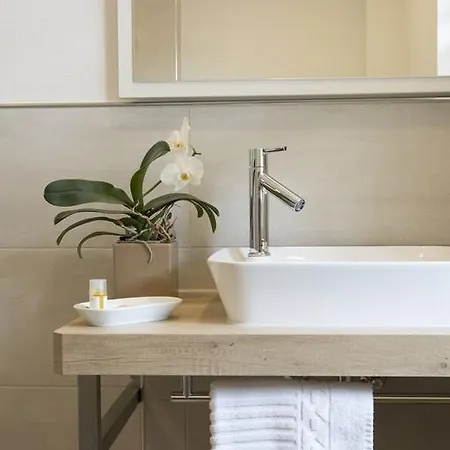 Ξενοδοχείο Roessle 3*